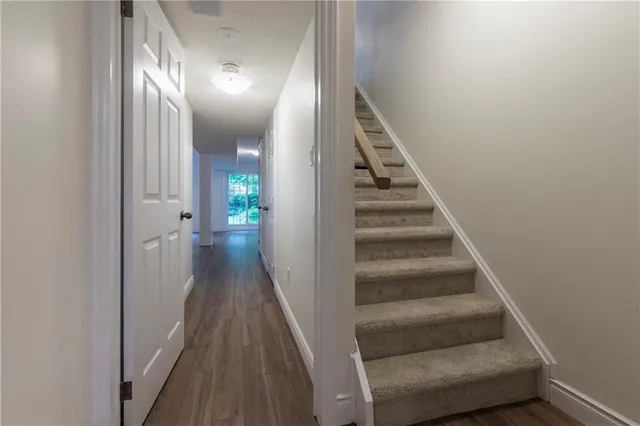 Additional image 27 of 100 BEDDOE Dr Unit 92