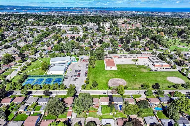 Additional image 37 of 44 SANDALWOOD Ave