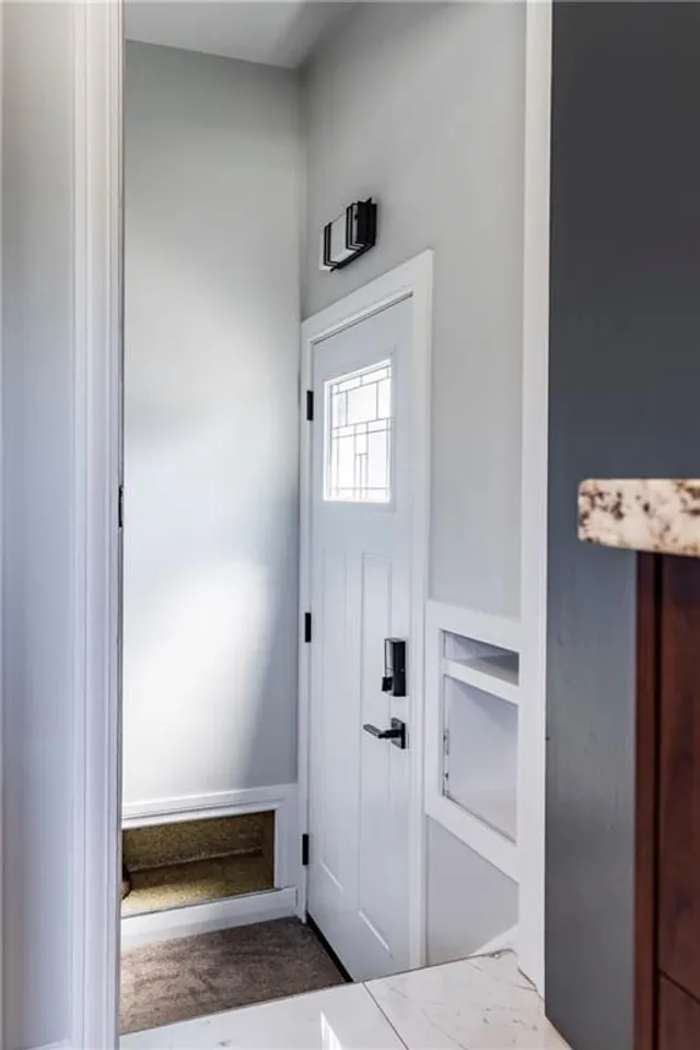 Additional image 29 of 317 GLENHOLME Ave