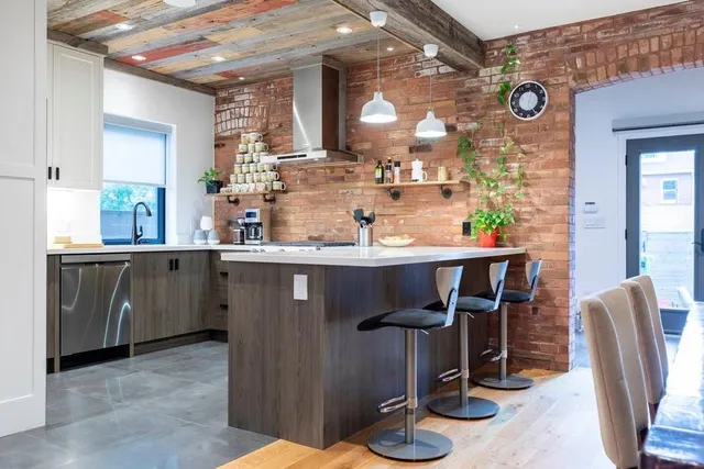 Additional image 14 of 15 MELROSE Ave