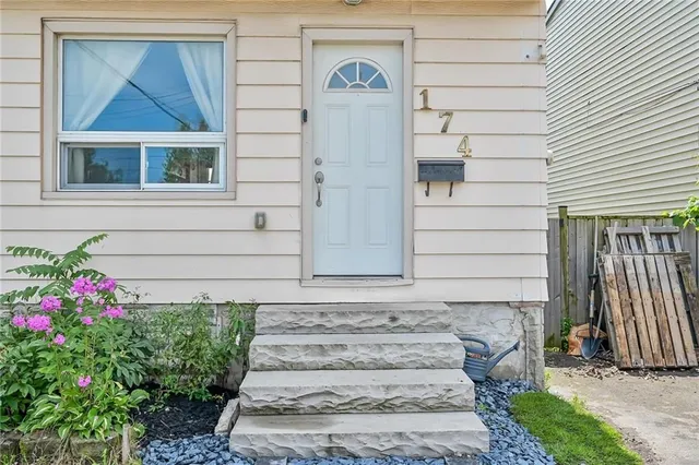 Additional image 3 of 174 GRACE Ave