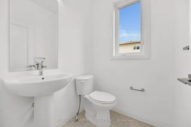 Additional image 8 of 35 Kingfisher Dr