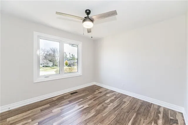 Additional image 14 of 106 OVERDALE Ave