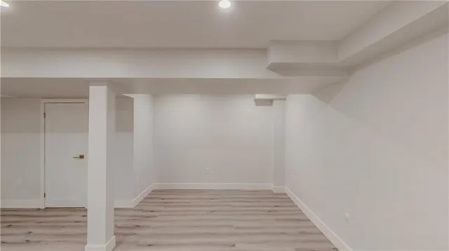 Additional image 39 of 250 LORMONT Blvd