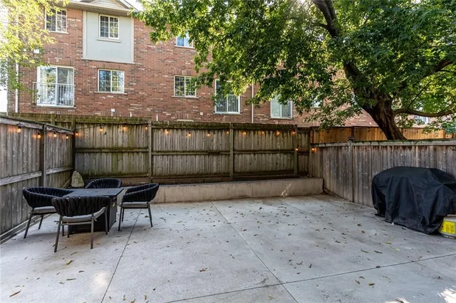 Additional image 39 of 1328 UPPER SHERMAN Ave Unit 9