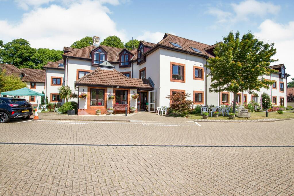 The Cloisters, South Street, Wells, Somerset, BA5