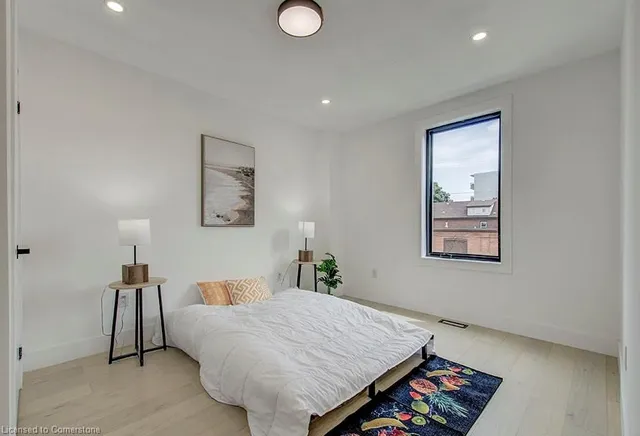 Additional image 27 of 48 Sanford Ave