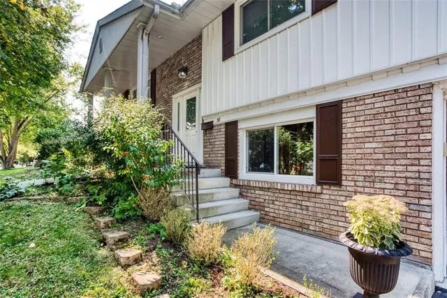 Additional image 4 of 38 ROBINHOOD Dr