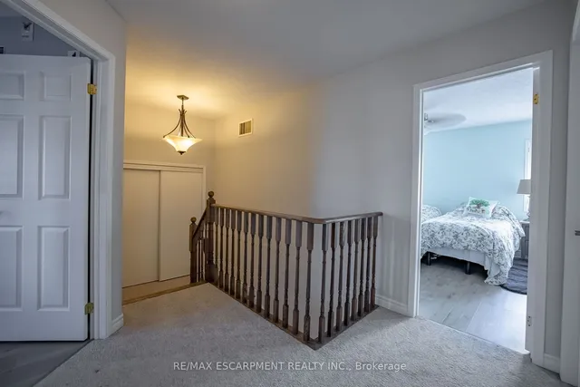 Additional image 13 of 93 BRADLEY Ave