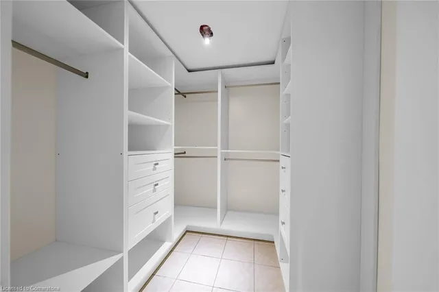 Additional image 42 of 94 Seabreeze Cres