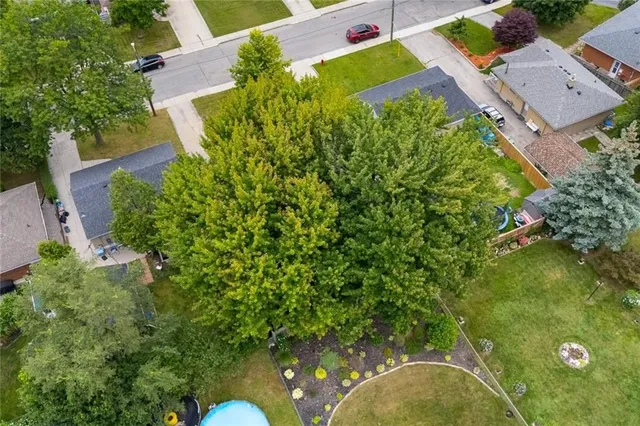 Additional image 5 of 54 BEACON Ave