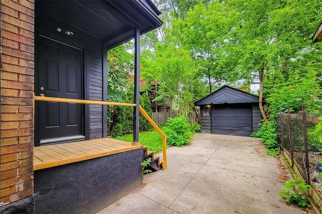 Additional image 41 of 49 CARRICK Ave