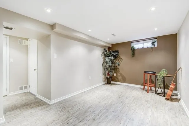 Additional image 24 of 1350 LIMERIDGE Rd Unit 28