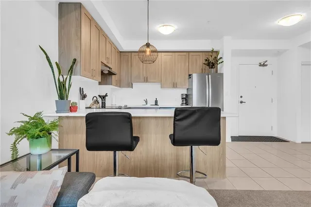 Additional image 4 of 5 HAMILTON St Unit 212