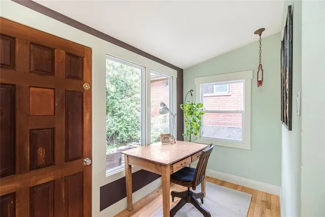 Additional image 33 of 205 WENTWORTH St