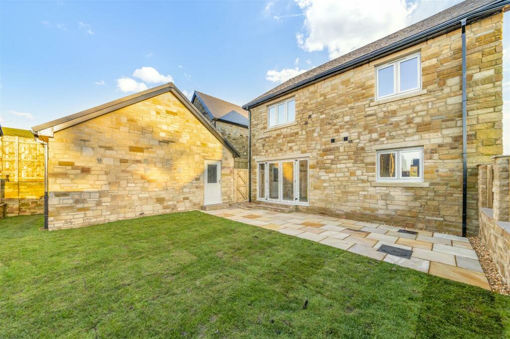 Additional image 32 of Meadow Edge Close, Higher Cloughfold, Rossendale, Lancashire