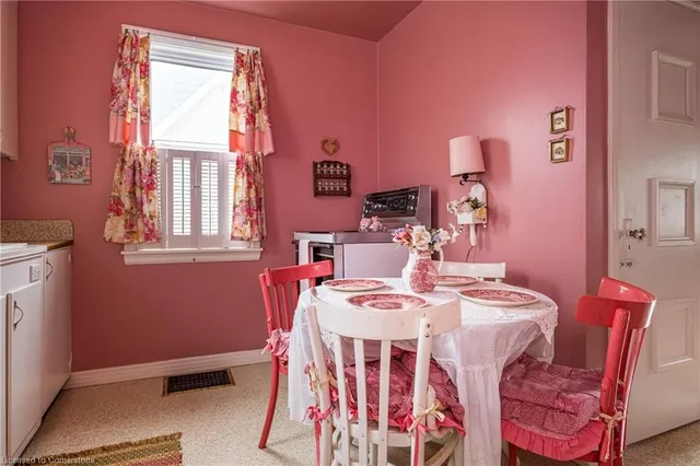 Additional image 26 of 144 Brantdale Ave