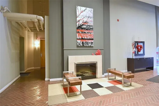 Additional image 25 of 66 Bay St Unit PH 807