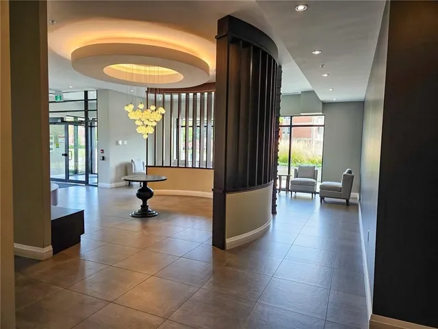 Additional image 2 of 1 REDFERN Ave Unit 435