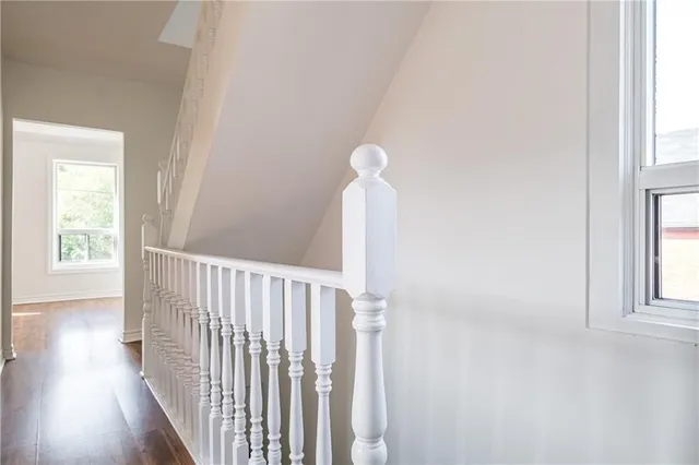 Additional image 25 of 235 YOUNG St