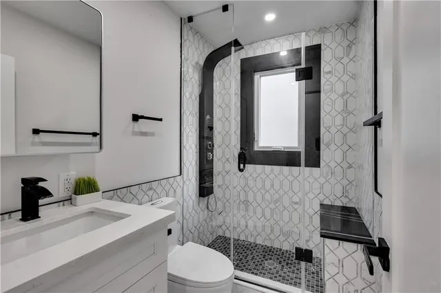 Additional image 17 of 1 ATHENS St