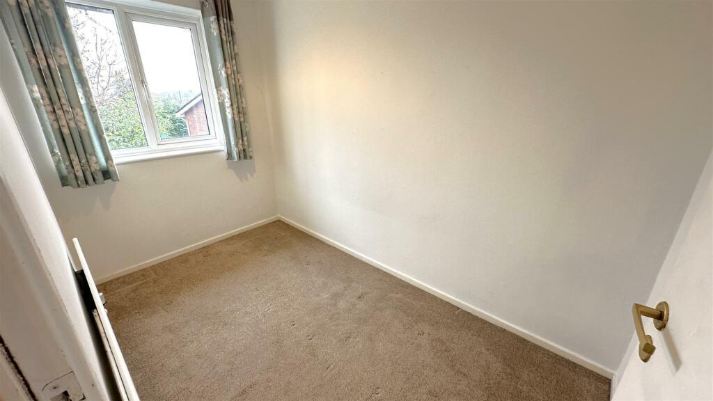 Additional image 9 of Raddlebarn Farm Drive, Birmingham