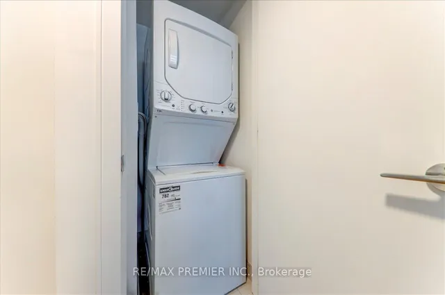 Additional image 26 of 1 Jarvis St Unit 624