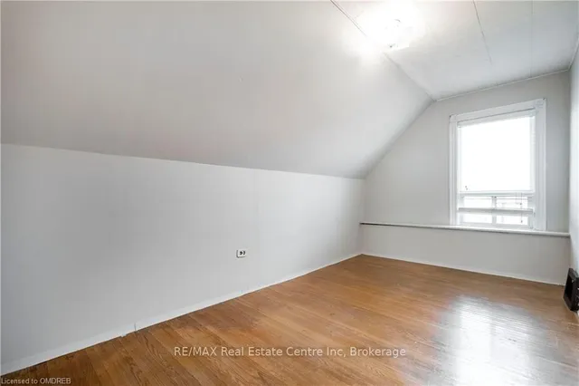 Additional image 19 of 40 GREIG St