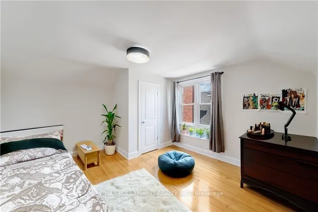 Additional image 24 of 55 EAST 13TH St