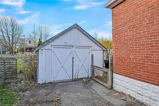 Additional image 40 of 294 East 18th St