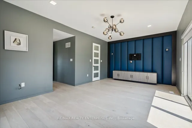 Additional image 30 of 4 Sunrow Gate