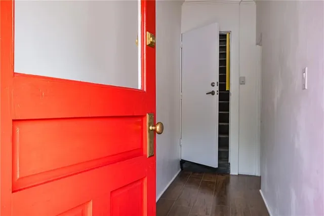 Additional image 7 of 235 YOUNG St