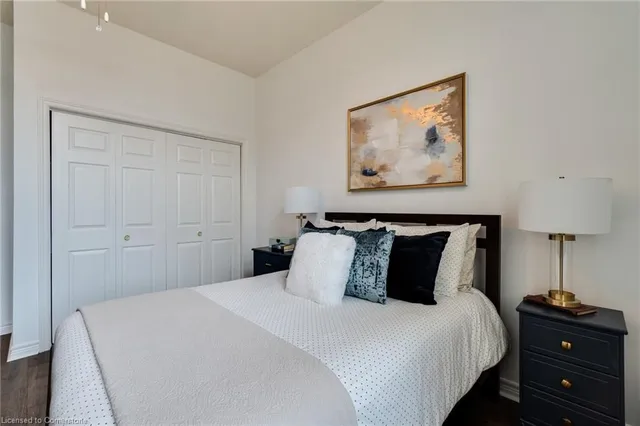 Additional image 24 of 262 Dundas St Unit 317