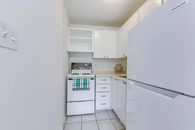 Additional image 7 of 150 Charlton Ave Unit 1205