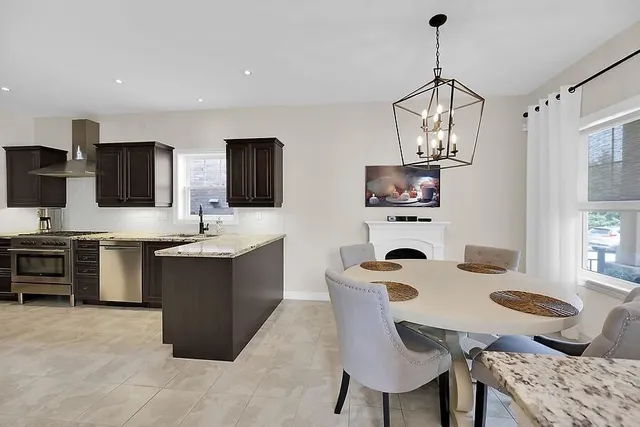 Additional image 9 of 38 BUTTERNUT GROVE Lane