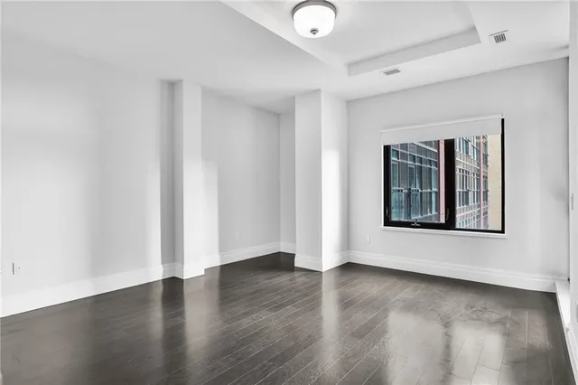 Additional image 20 of 112 King St Unit 1111