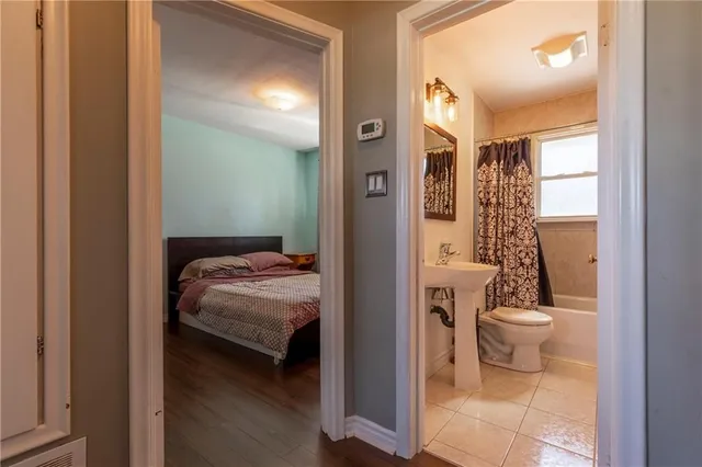 Additional image 15 of 44 SANDALWOOD Ave