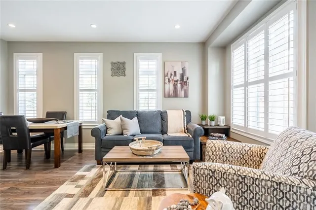 Additional image 10 of 82 COLE St