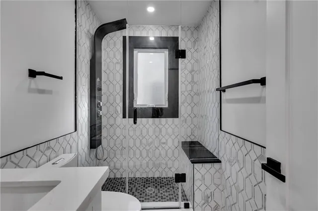 Additional image 16 of 1 ATHENS St