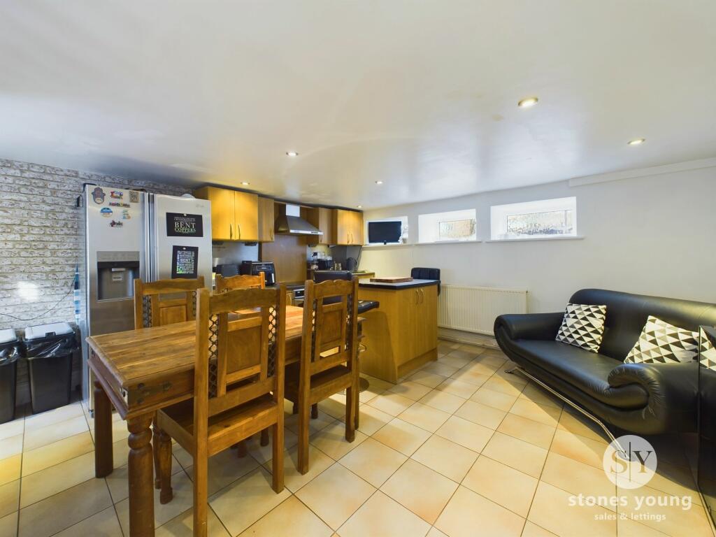 Additional image 5 of West View Place, Blackburn, BB2