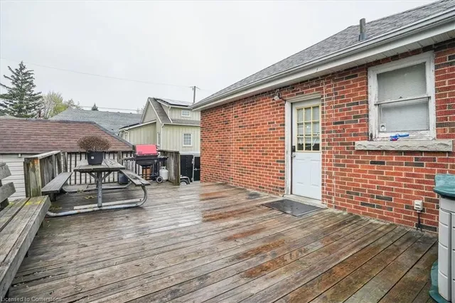 Additional image 33 of 142 Emerson St