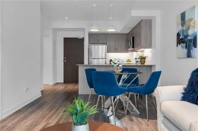 Additional image 11 of 16 MARKLE Cres Unit 213