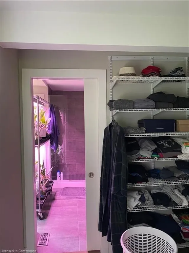 Additional image 21 of 38 Oak Ave