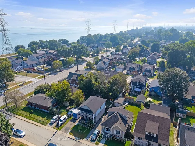 Additional image 18 of 2 Comet Ave