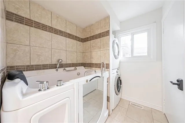 Additional image 26 of 494 DICENZO Dr