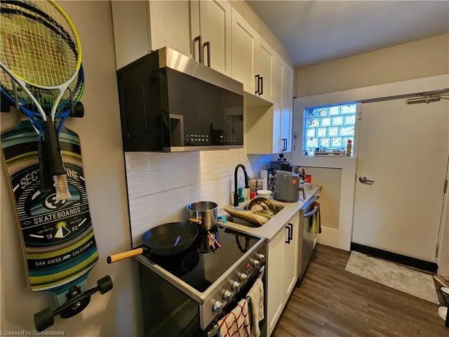 Additional image 33 of 41 Albert St Unit 101