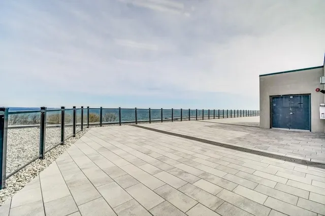 Additional image 31 of 125 SHOREVIEW Pl Unit 627