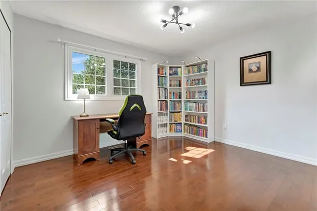 Additional image 33 of 210 BLUEBELL Cres