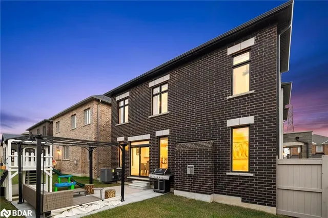 Additional image 40 of 5 Cattail Cres