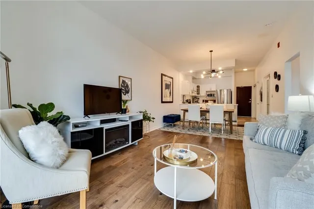 Additional image 9 of 262 Dundas St Unit 317